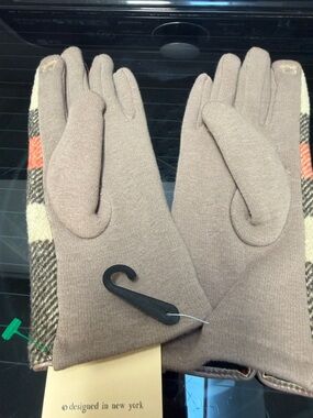 b new york Taupe Knit Gloves with Plaid Accent